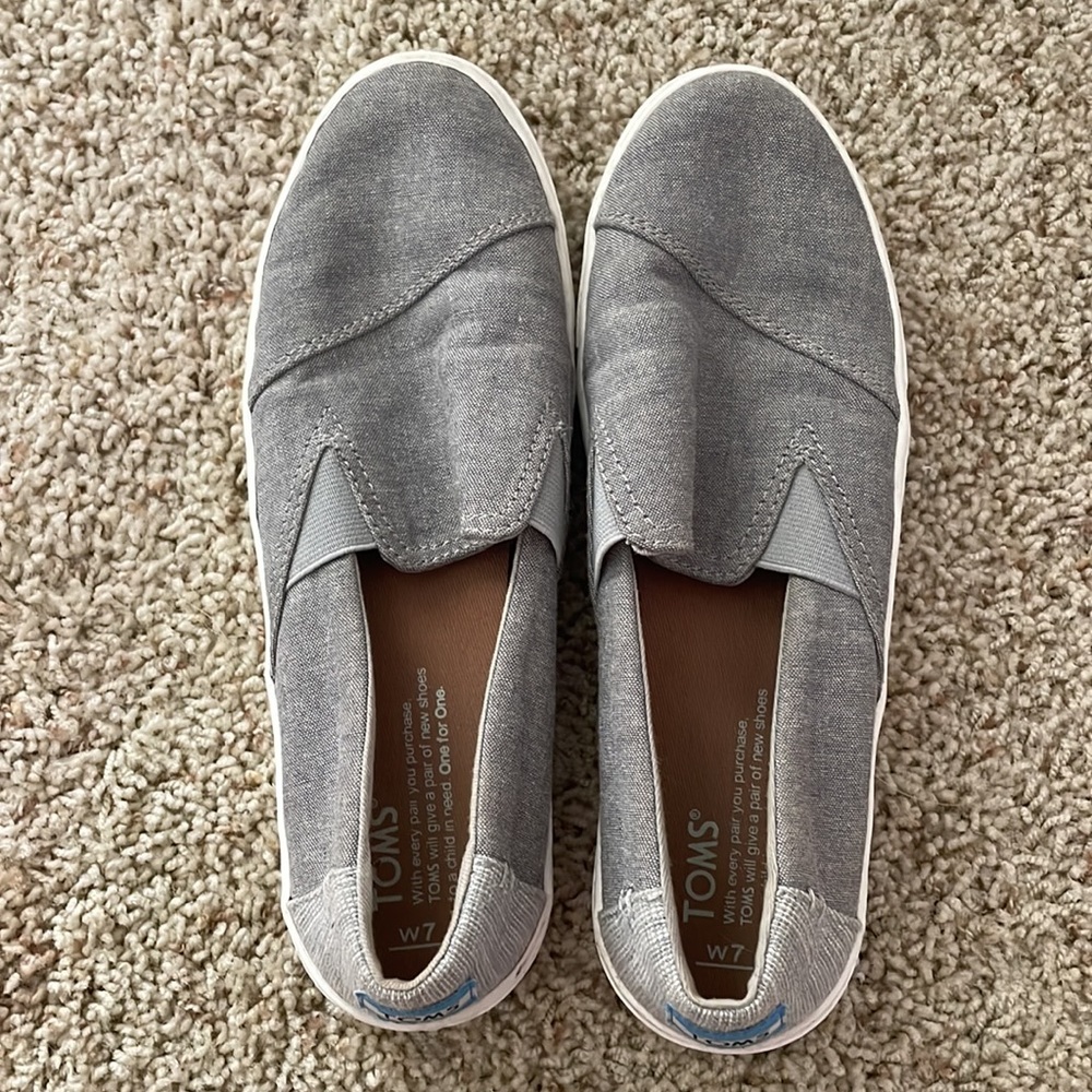 slip on sneakers